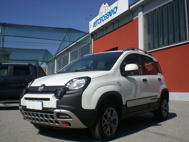 veicoli_scheda.php?AUTO_VEICOLODir=DESC&AUTO_VEICOLOOrder=SorterCILINDRATA&IDVEICOLO=0S3423