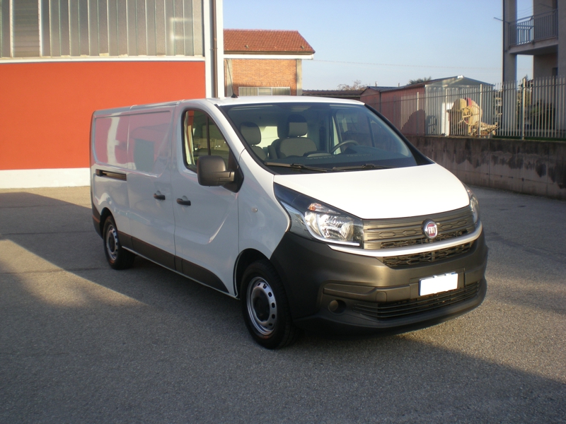 veicoli_scheda.php?AUTO_VEICOLOPage=6&vehicle_id=19153581&IDVEICOLO=0S3488